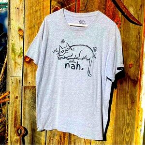 Grumpy cat woma t-shirt